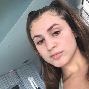 Meet your Posher, Damarys